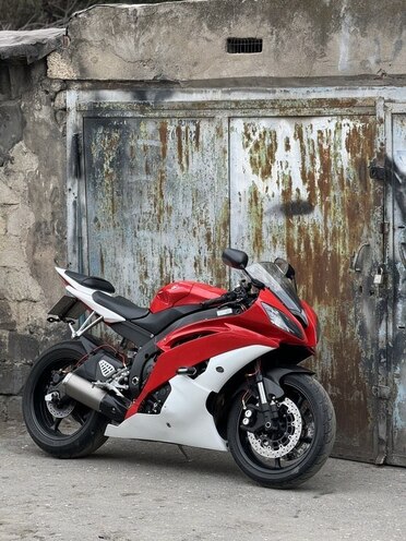 Yamaha YZF-R6-8