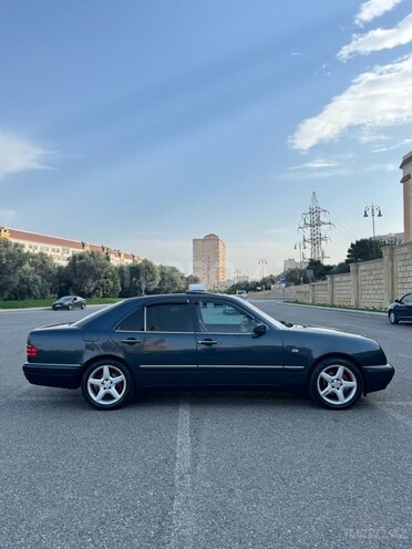 Mercedes E 230 1995, 493,000 km - 2.3 l - Bakı