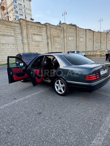 Mercedes E 230 1995, 493,000 km - 2.3 l - Bakı