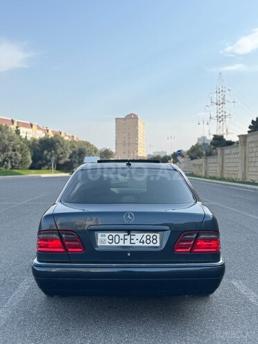Mercedes E 230 1995, 493,000 km - 2.3 l - Bakı