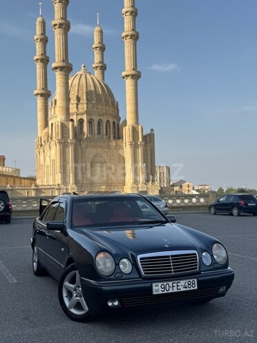 Mercedes E 230 1995, 493,000 km - 2.3 l - Bakı