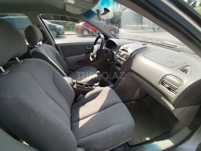 Nissan Maxima-4