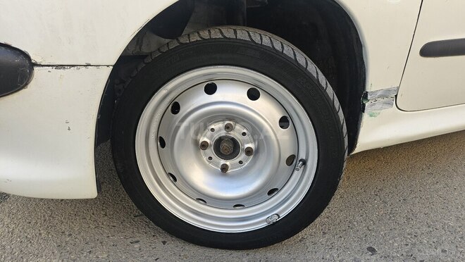 Peugeot 206 2005, 264,546 km - 1.4 l - Bakı