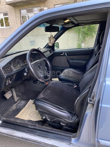 Mercedes 190 1992, 294,000 km - 2.0 l - Sumqayıt