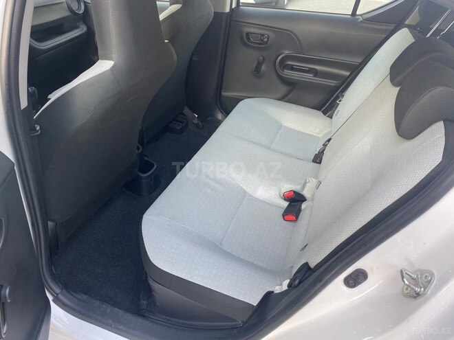 Toyota Aqua 2019, 14,400 km - 1.5 л - Bakı