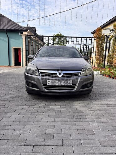 Opel Astra 2005, 290,000 km - 1.3 l - Şəki