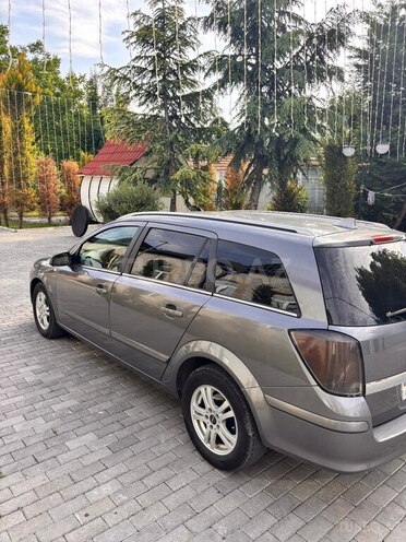 Opel Astra 2005, 290,000 km - 1.3 l - Şəki