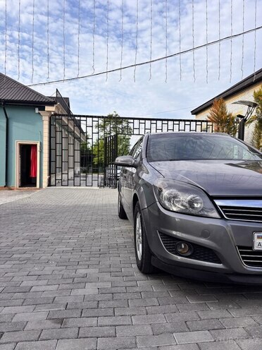 Opel Astra 2005, 290,000 km - 1.3 l - Şəki