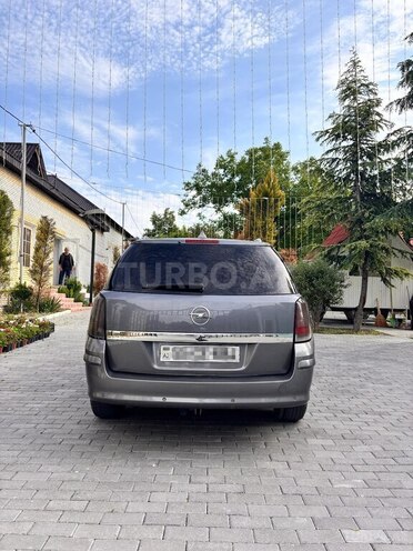Opel Astra 2005, 290,000 km - 1.3 l - Şəki