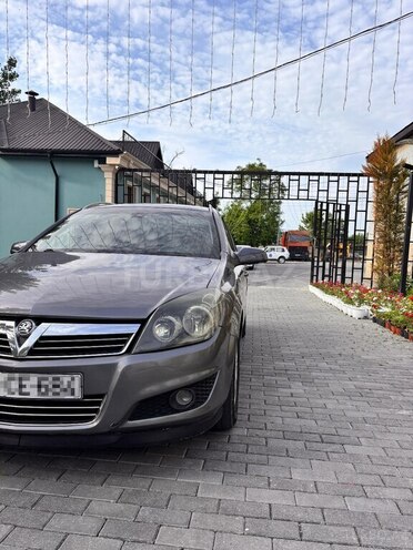 Opel Astra 2005, 290,000 km - 1.3 l - Şəki