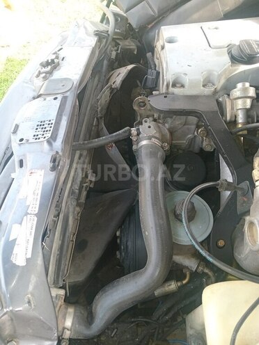 Mercedes C 180 1995, 101,111 km - 1.8 л - Sabirabad