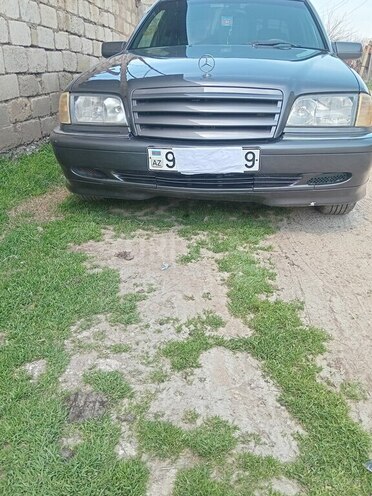 Mercedes C 180 1995, 101,111 km - 1.8 л - Sabirabad
