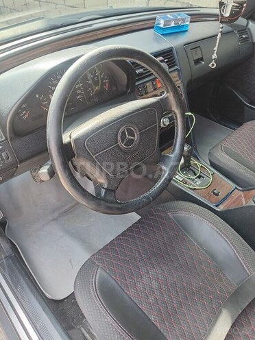 Mercedes C 180 1995, 101,111 km - 1.8 л - Sabirabad