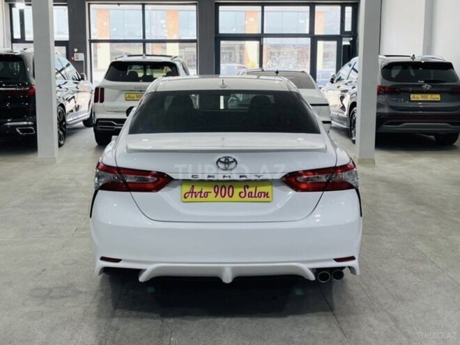 Toyota Camry-6