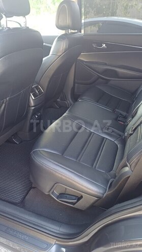 Kia Sorento-9