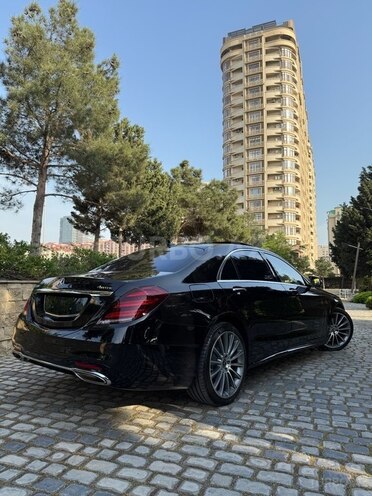 Mercedes S 560 4MATIC 2018, 140,000 km - 4.0 l - Bakı
