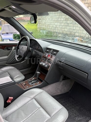Mercedes C 280 1994, 227,567 km - 2.8 l - Şəki