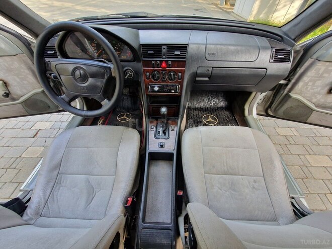 Mercedes C 180 1996, 235,782 km - 1.8 л - Sumqayıt