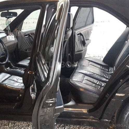 Mercedes C 220 1995, 366,515 km - 2.2 л - Bərdə