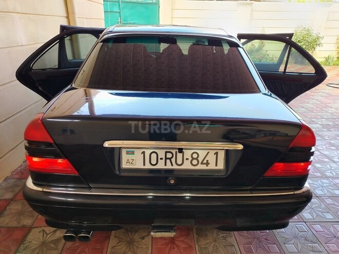 Mercedes C 220 1995, 366,515 km - 2.2 л - Bərdə