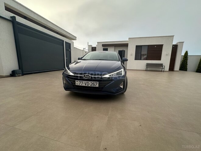 Hyundai Avante 2018, 77,300 km - 1.6 л - Bakı