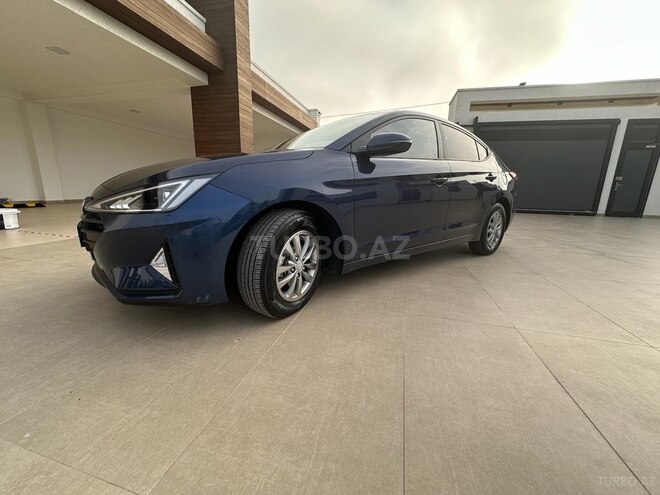 Hyundai Avante 2018, 77,300 km - 1.6 л - Bakı