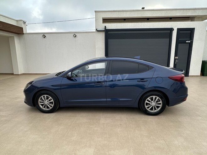 Hyundai Avante 2018, 77,300 km - 1.6 л - Bakı