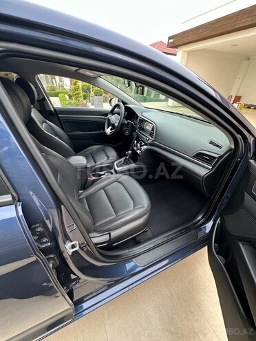 Hyundai Avante 2018, 77,300 km - 1.6 л - Bakı