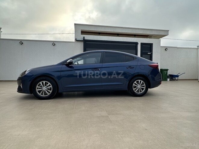 Hyundai Avante 2018, 77,300 km - 1.6 л - Bakı