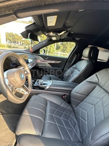 BMW i7 2023, 8,300 km - 0.0 l - Bakı