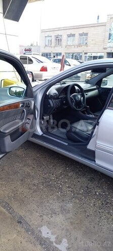 Mercedes C 240 2001, 254,000 km - 2.4 l - Bakı