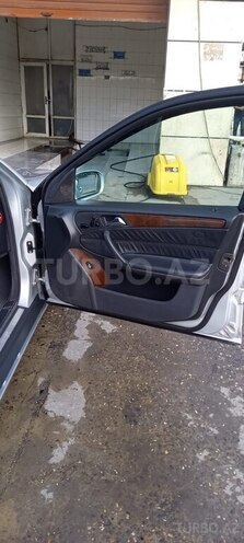 Mercedes C 240 2001, 254,000 km - 2.4 l - Bakı