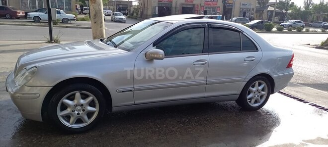 Mercedes C 240 2001, 254,000 km - 2.4 l - Bakı