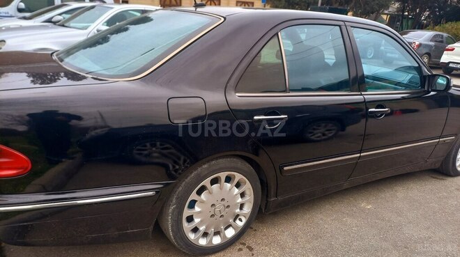 Mercedes E 320 2000, 455,000 km - 3.2 л - Bakı