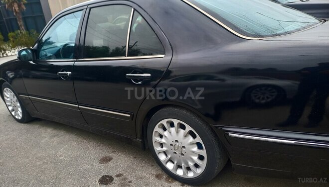 Mercedes E 320 2000, 455,000 km - 3.2 л - Bakı