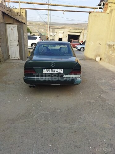 Mercedes E 200 1993, 157,000 km - 2.0 l - Bakı