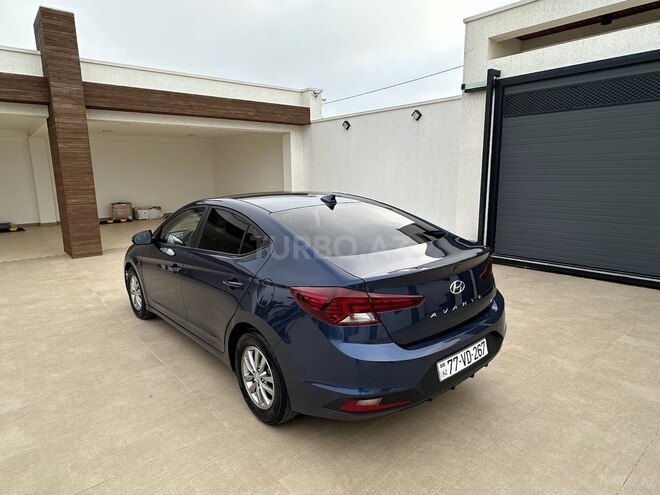 Hyundai Avante 2018, 77,300 km - 1.6 л - Bakı