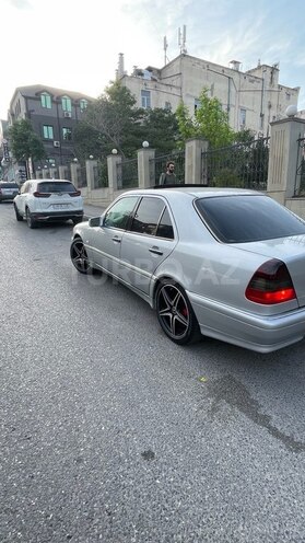 Mercedes C 230 1999, 285,000 km - 2.3 l - Bakı