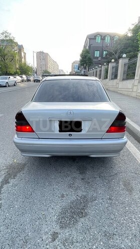 Mercedes C 230 1999, 285,000 km - 2.3 l - Bakı