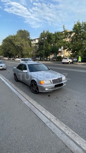 Mercedes C 230 1999, 285,000 km - 2.3 l - Bakı
