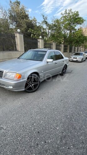 Mercedes C 230 1999, 285,000 km - 2.3 l - Bakı