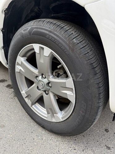 Toyota RAV4 2009, 225,000 km - 2.5 л - Bakı