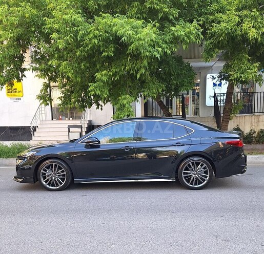 Toyota Camry-3