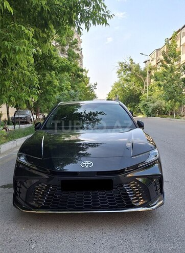 Toyota Camry-1