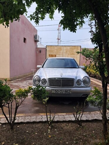 Mercedes E 240 1998, 437,000 km - 2.4 l - Bakı