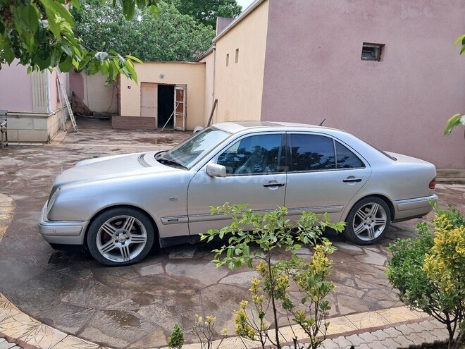 Mercedes E 240 1998, 437,000 km - 2.4 l - Bakı