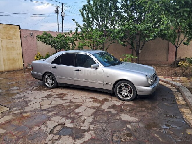 Mercedes E 240 1998, 437,000 km - 2.4 l - Bakı