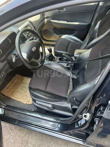 Hyundai i30 2010, 242,000 km - 1.6 л - Bakı