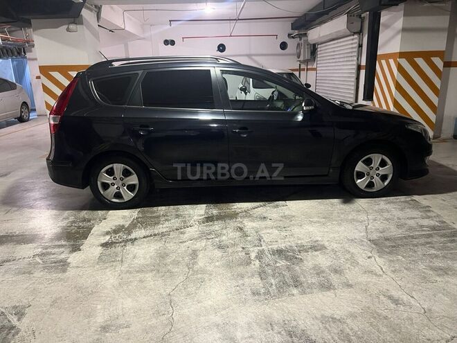 Hyundai i30 2010, 242,000 km - 1.6 л - Bakı