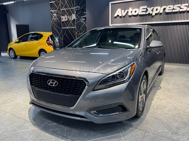 Hyundai Sonata-6
